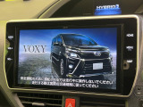 【10.5インチナビ】高級感とインパクトのある大画面ナビを装備。各種オーディオ操作はもちろん、スマホ連携もできる利便性の高いナビです♪