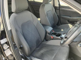 身体をしっかり支えるフォルクスワーゲン自慢のシート。長時間の運転でも疲れにくく、ホールド感と快適性を高い次元で両立しています。コンパクトカーとは思えない座り心地をぜひ体感してください。