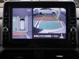アラウンドビュ-モニタ-はクルマの真上から見ているかのような映像によって、周囲の状況を知ることで、駐車を容易に行うための支援技術です。