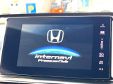 【メーカー純正ナビ】インテリアに溶け込むスタイリッシュな「専用設計」メーカーナビを装備♪視認性や操作性など基本性能にも優れ、より上質なカーライフをお楽しみいただけます。