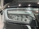 LEDヘッドライトは、点灯の瞬間から最大光量を発揮し、突然暗くなるトンネルなどでの安定感を高めます。