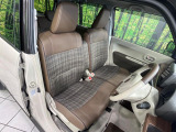 運転席シート廻りは使用感も少なく、良好な状態となっています。丁寧に使われていたことがよくわかりますね。