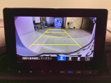 バックをするとき自動でリアの様子が映る『リアカメラ』付き! 画面で確認しながらバックが出来るので駐車の時も安心です。