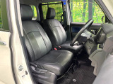 運転席シート廻りは使用感も少なく、良好な状態となっています。丁寧に使われていたことがよくわかりますね。