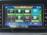 様々なオーディオソースがございます。運転中に好きな音楽を聴くことが可能です。