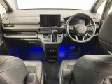 高いホールド性で運転姿勢が安定します。長距離ドライブでも疲れにくいのが魅力です。快適なドライビングライフをお送りください♪
