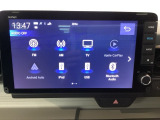 ドライブの必需品。見やすい・使いやすいHonda純正のメモリーナビを搭載。Bluetooth機能もついているのでお持ちのスマートフォンと連携させて、さらに便利に利用が可能です。