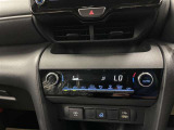 オートエアコン♪お好みの温度に設定するだけで車内を快適空間にしてくれますよ♪
