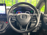 【純正革巻きステアリング】上質な革を使用することで、手にしっかり馴染みとても運転しやすいハンドルです♪