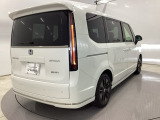 スライドドアなら狭い駐車場でもドアをぶつける心配がありません。ステップが低く乗り降りもしやすいです。