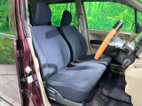 運転席シート廻りは使用感も少なく、良好な状態となっています。丁寧に使われていたことがよくわかりますね。