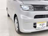 明るいライトが夜道を明るく照らしてくれます。 運転する上で、道路状況をいかに早く認識できるか重要なポイントです。 白色光が暗い道も明るく照らしてくれますよ。