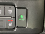 ★ECONスイッチ★ エコドライブを加速しよう!スイッチをONにすると、運転の仕方によるロスを抑え込み燃費をよくするようクルマが頑張ります(*^ー^*)燃費向上にチャレンジ♪