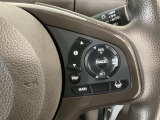 【アダプティブ・クルーズ・コントロール】予め設定した車速内でクルマが自動的に加減速。 前走車との適切な車間距離を維持しながら追従走行し、高速道路でのドライバーの疲労を軽減してくれる嬉しい機能付♪
