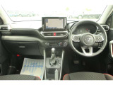 すっきりとした運転席回り☆