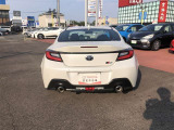 「バックフォルム」です。トランク・ラゲッジスペースには、多くの荷物を入れることが可能です。