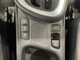 【電動パーキング】ボタンひとつでパーキングON。女性の方や運転に慣れていない方にも安心.