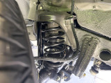 お車を安心してお乗りいただく為には、足回りの定期点検が欠かせません。サービスサポート(有償保証)では無料点検もご提供しており、安心のカーライフをお過ごしいただけるサポート体制が整っています。
