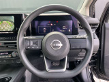 運転席まわりの画像です。