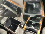 収納スペースや、ドリンクホルダーもついています。長距離ドライブで活躍する必需品ですね♪
