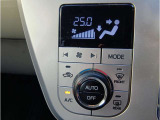 車両入庫時には外装磨きと内装クリーニングを実施しております。納車前にも実施いたしますので、綺麗に快適にお乗りいただけます。