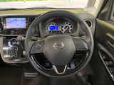 【純正革巻きステアリング】上質な革を使用することで、手にしっかり馴染みとても運転しやすいハンドルです♪