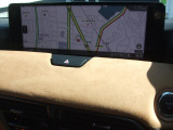 マツダコネクトの12.3インチワイドセンターディスプレイです。『Android Auto』『Apple CarPlay』や独自のコネクテッドサービスに対応したインターフェイスシステムです。