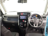 オシャレなインテリアで運転する気分も盛り上がりますよね^^