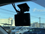 安全装備にプラス今では必需品となったドライブレコーダーも付いてます★
