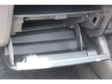 グローブBOX