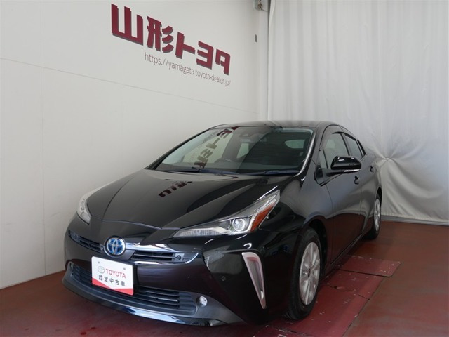 プリウス 1.8 S セーフティ プラスII E-Four 4WD 