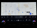 ディスプレイオーディオを装備。スマホとクルマをつなぐことで、これまでのナビに加えて、いろんなサービスが楽しめます。