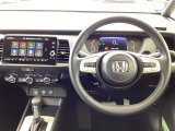 【Honda SENSING】いつもの道で、高速道路などで、安心・快適な運転を支援します。先進の安全運転機能システム搭載。