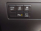 アイドリングストップ、レーン逸脱警報、横滑防止など安全装備も充実しています。