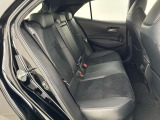 運転席や助手席だけでなく、カーテンエアバッグも装備しています。側方からの衝撃からもしっかりお客様を守ってくれます。