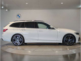 BMWでは重量配分にもこだわりがあり、FRモデルでは50:50とFFモデルでも60:40と前後の重量バランスにこだわり、軽快なハンドリングを実現しております。