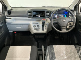 【インパネ】運転のしやすさを最優先に設計された見晴らしの良いフロントビュー。車両間隔が掴みやすく狭い道でも安心♪「安全」と「品質」を最優先に、安心してお乗りいただけるクルマを提供いたします。