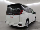 クルマの状態を徹底検査して公開!中古車は1台ずつコンディションが違います。トヨタでは中古車の総合評価や内外装の状態などをひと目で分かるよう、プロの検査員が実施した車両検査証明書をご用意しています。