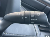 【オートライト(AUTO)】外の明るさをシステムが感知して、自動でヘッドライトが点灯します!ヘッドライトをつけ忘れを防ぐ便利機能です。