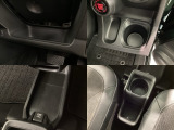 収納スペースや、ドリンクホルダーもついています。長距離ドライブで活躍する必需品ですね♪