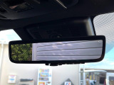 【デジタルインナーミラー】後席の大きな荷物や同乗者で後方が確認しづらい時でも安心!カメラが撮影した車両後方の映像をルームミラー内に表示。クリアな視界で状況の確認が可能です!