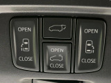 【両側パワースライドドア】スマートキーや運転席のスイッチで後席両側スライドドアの開閉が可能♪電動だから力を入れてドアを開ける必要が無く、小さなお子様でも簡単に開け閉めでき快適です♪