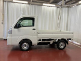 【スマートアシスト搭載車】 衝突回避支援ブレーキ機能(対車両・歩行者)、衝突警報機能(対車両・対歩行者)、誤発信抑制制御機能などの機能で安全な運転をサポートします