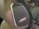 【BOSEDサウンドシステム】メーカーオプションの高品位サウンドシステムを搭載。専用のチューニングが施された大小様々なスピーカーから良質なサウンドが奏でられ、臨場感あふれる音響空間を演出します。
