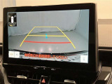 【バックガイドモニター】 車庫入れなど後進運転時に死角をモニターで確認ができて安全です♪ ステアリング操作の参考になるガイド線も表示しますので車庫入れがニガテな方も安心ですネ!