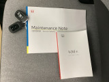 メンテナンスノート【点検整備記録簿・保証書】、取説です。スマートキーはバッグなどにしまったままボタン操作でエンジンの始動・停止ができて大変便利です。
