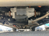 下回りの状態です。錆が少ない車です!