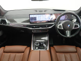 X7 M60i xドライブ 4WD 