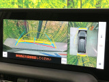 【パノラミックビューモニター】専用のカメラにより、上から見下ろしたような視点で360度クルマの周囲を確認することができます☆縦列駐車や幅寄せ時に活躍してくれます♪