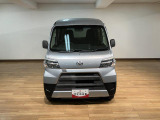 ハイゼットカーゴのお買得車が入庫しました!1年間走行距離無制限保証付き!走行4.3万km!4速AT車です!前席パワーウインドー、スモークガラス、LEDヘッドライト、キーレスなど装備の1台です!!